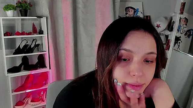 Sahara Shields online show from December 14, 10:20 am