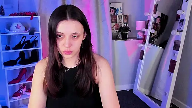 Sahara Shields online show from February 19, 9:27 am