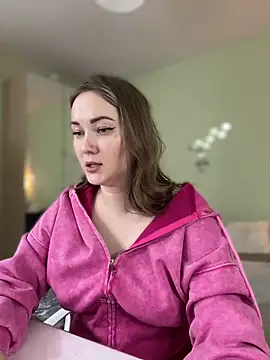 Snapshot of Kiss_My_Body chatting on February 18, 7:09 pm Kiss My Body online show from February 18, 7:09 pm