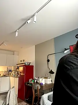 Snapshot of Kiss_My_Body chatting on October 10, 11:09 am Kiss My Body online show from October 10, 11:09 am