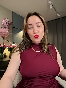 Snapshot of Kiss_My_Body chatting on May 24, 8:14 pm Kiss My Body online show from May 24, 8:14 pm