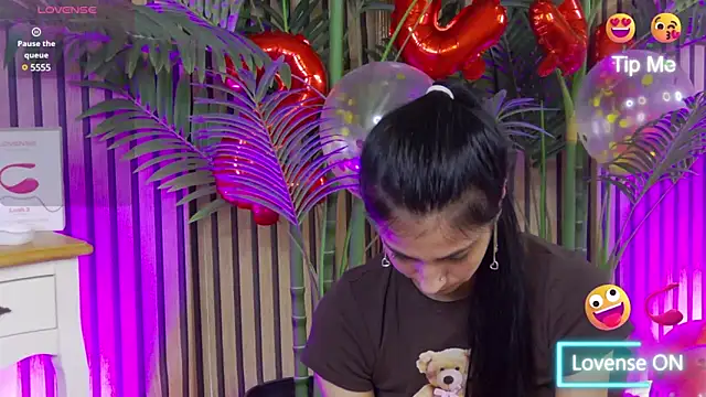 Snapshot of KeylaBlair chatting on February 5, 7:20 pm KeylaBlair online show from February 5, 7:20 pm