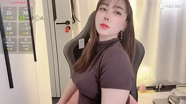 Snapshot of Alano-01 chatting on March 15, 8:15 am Alano-01 online show from March 15, 8:15 am