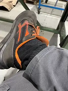 Snapshot of sempreilmio2 chatting on February 4, 12:11 pm sempreilmio2 online show from February 4, 12:11 pm