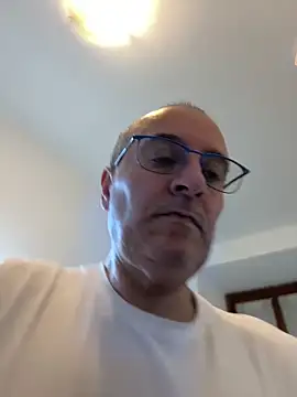 Snapshot of sempreilmio2 chatting on February 11, 7:05 pm sempreilmio2 online show from February 11, 7:05 pm