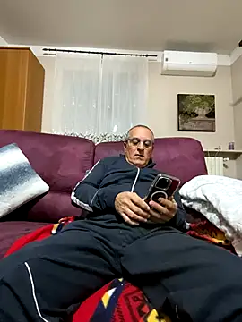 Snapshot of sempreilmio2 chatting on October 5, 8:40 pm sempreilmio2 online show from October 5, 8:40 pm