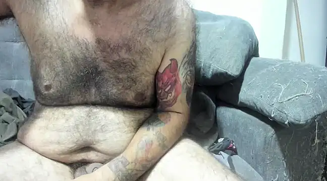 Snapshot of Chubi6669 chatting on February 22, 1:57 pm Chubi6669 online show from February 22, 1:57 pm