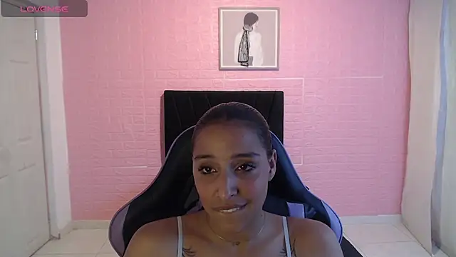 Snapshot of DULCE1609 chatting on April 28, 7:52 pm DULCE1609 online show from April 28, 7:52 pm