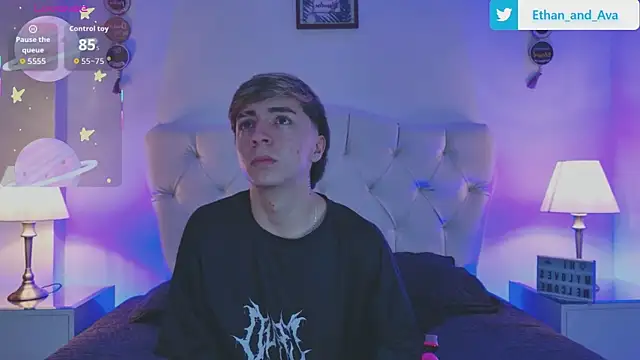 ethan and ava online show from September 16, 1:34 pm