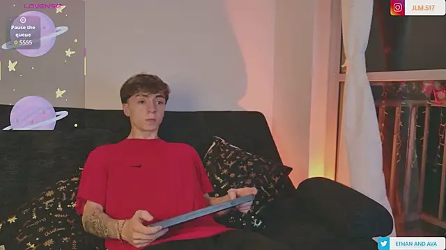 ethan and ava online show from December 20, 1:34 am