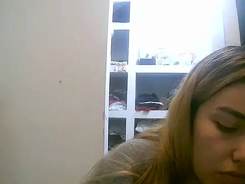 VittoriaTaylor online show from March 23, 5:00 am