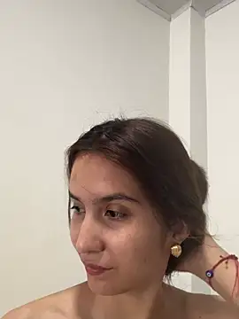Snapshot of Bella_still chatting on July 16, 1:39 pm Bella still online show from July 16, 1:39 pm