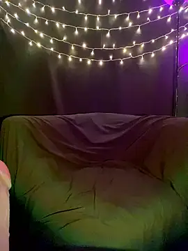 Snapshot of xoxoHotCoCo chatting on January 9, 2:36 am xoxoHotCoCo online show from January 9, 2:36 am