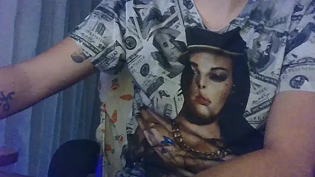 HunterOnBoobs online show from September 30, 9:09 pm