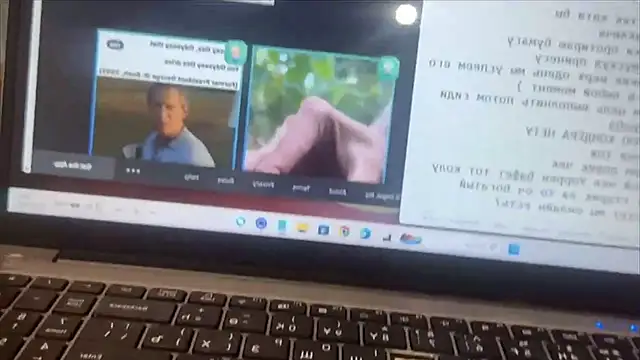 Snapshot of newfrommacau chatting on August 1, 3:44 pm newfrommacau online show from August 1, 3:44 pm