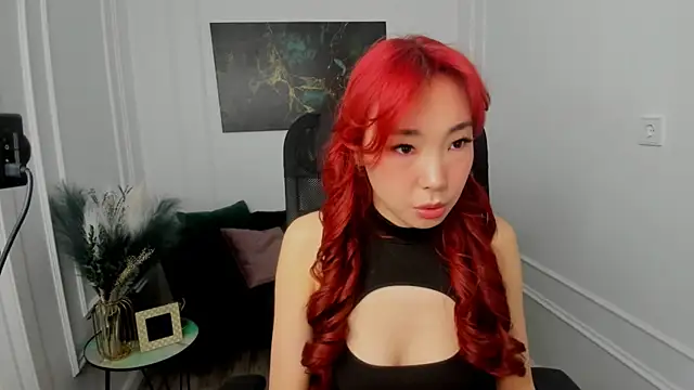 AnnaReyla online show from March 29, 4:01 am