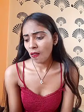 Snapshot of Divya-2007 chatting on February 21, 10:17 am Divya-2007 online show from February 21, 10:17 am