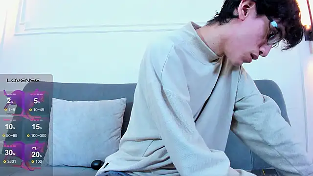 Snapshot of Cum_hunters chatting on February 12, 3:12 am Cum hunters online show from February 12, 3:12 am