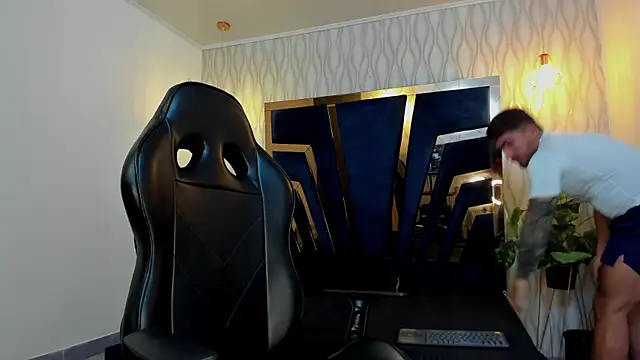 Brad Summer online show from October 7, 5:21 pm