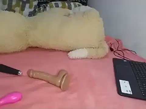 Chandy012 online show from March 21, 3:04 pm