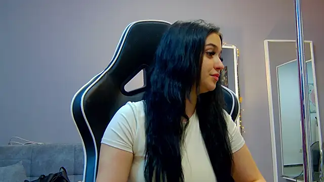 Snapshot of Eva_Lovvia_ chatting on March 11, 6:30 pm Eva Lovvia  online show from March 11, 6:30 pm