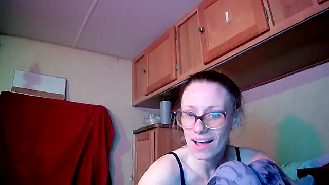 VibeyLovers online show from February 23, 8:28 am