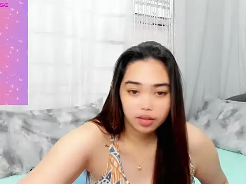 Snapshot of Love_Maybe chatting on May 7, 7:41 pm Love Maybe online show from May 7, 7:41 pm