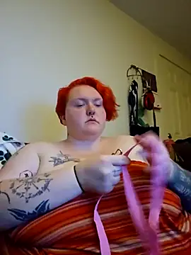 CorgiGodez98 online show from October 21, 1:39 am