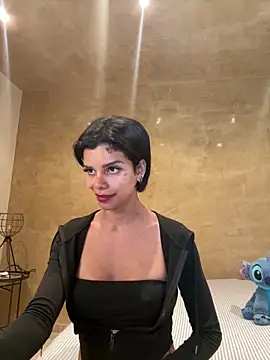 Rosariolovex online show from February 5, 10:41 am