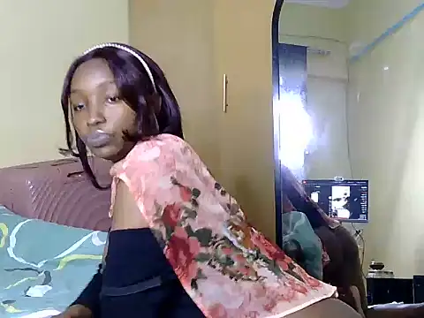 Vprettieeer online show from June 14, 9:28 pm