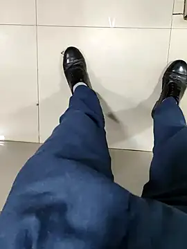 xx54362 online show from February 1, 3:39 pm