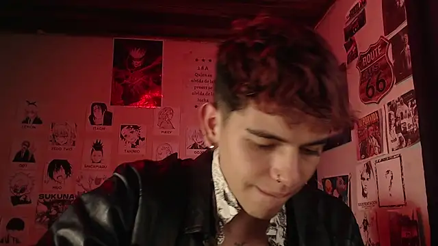 Snapshot of Mickey_Magic chatting on March 21, 4:17 am Mickey Magic online show from March 21, 4:17 am