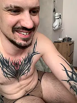 AssHunter4k online show from April 2, 7:06 am