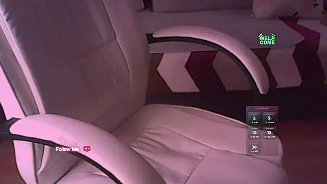 Snapshot of ur_sweet_berry chatting on September 20, 1:50 am ur sweet berry online show from September 20, 1:50 am