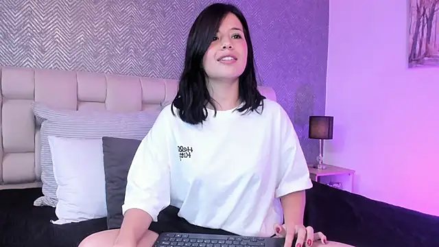Snapshot of ah_mara_ chatting on February 15, 3:50 pm ah mara online show from February 15, 3:50 pm