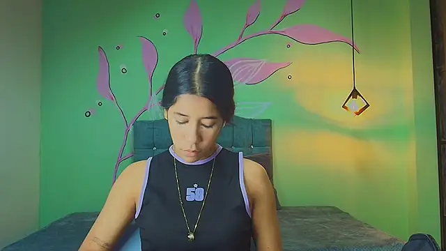 Connie Bell online show from December 5, 8:27 pm