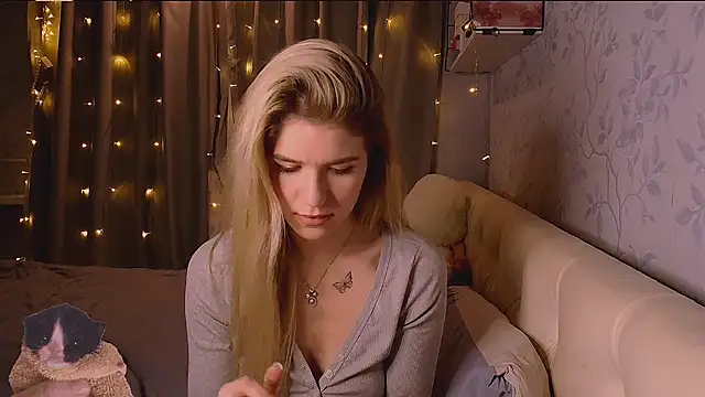 Snapshot of Melissa_smith_ chatting on November 17, 10:59 pm Melissa smith online show from November 17, 10:59 pm