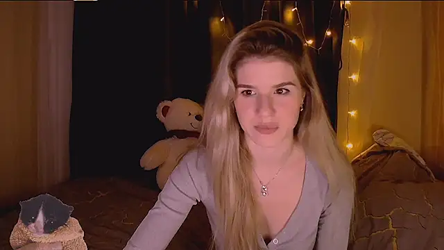 Snapshot of Melissa_smith_ chatting on December 17, 11:00 pm Melissa smith online show from December 17, 11:00 pm