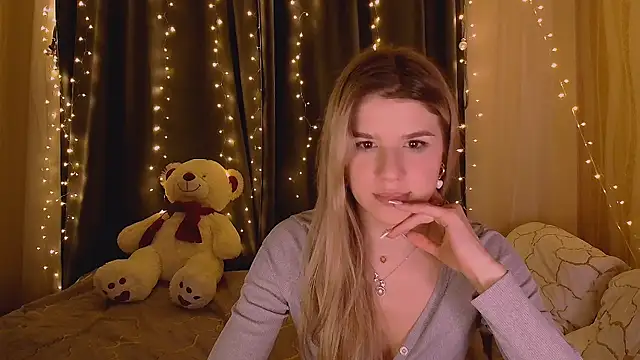 Snapshot of Melissa_smith_ chatting on February 20, 1:35 am Melissa smith online show from February 20, 1:35 am