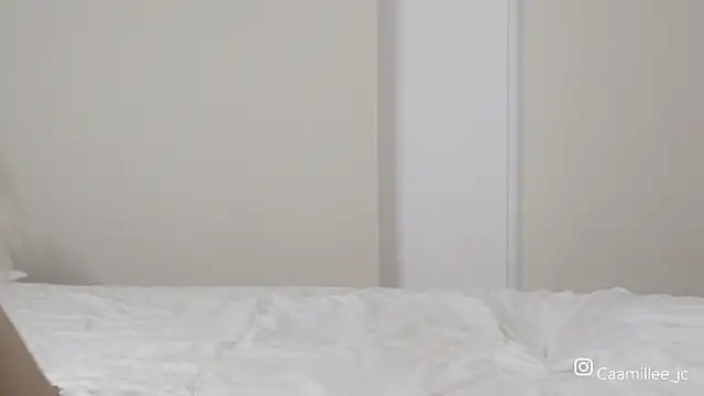 caamillee  online show from September 13, 4:45 am