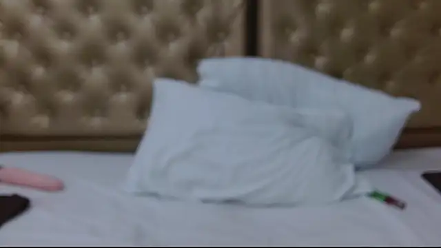 Snapshot of sweet_cherryy1 chatting on February 18, 3:43 pm sweet cherryy1 online show from February 18, 3:43 pm