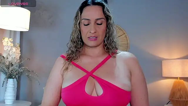 viviannehill hot online show from February 27, 9:58 pm