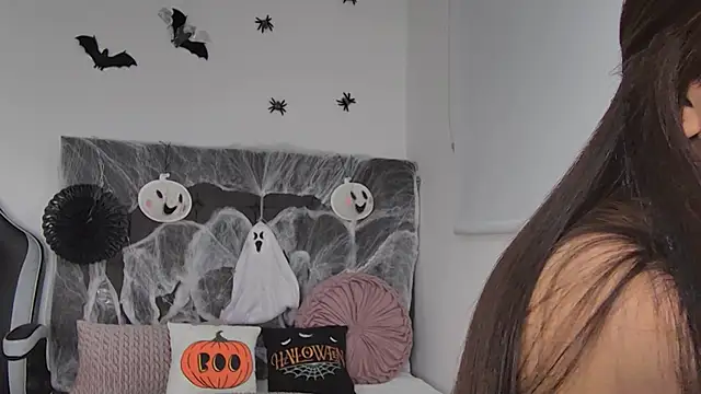 AmandaBrooks 18 online show from October 11, 1:05 am