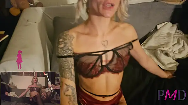 Snapshot of PimpMyDaddy chatting on January 16, 5:55 pm PimpMyDaddy online show from January 16, 5:55 pm