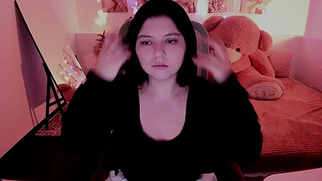 DiaAngell online show from May 24, 7:41 pm