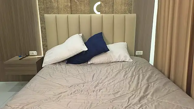 SusannJohnson online show from March 16, 12:27 am