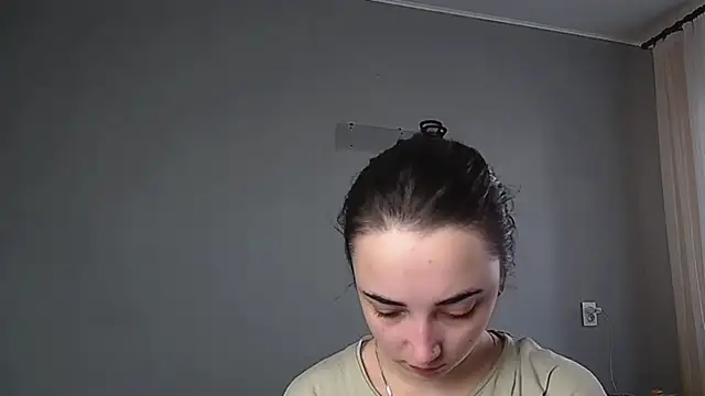 Snapshot of Eva_Gloryy chatting on March 10, 9:03 am Eva Gloryy online show from March 10, 9:03 am