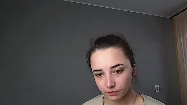 Snapshot of Eva_Gloryy chatting on March 12, 8:53 am Eva Gloryy online show from March 12, 8:53 am