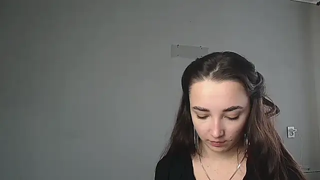 Snapshot of Eva_Gloryy chatting on March 17, 12:52 pm Eva Gloryy online show from March 17, 12:52 pm