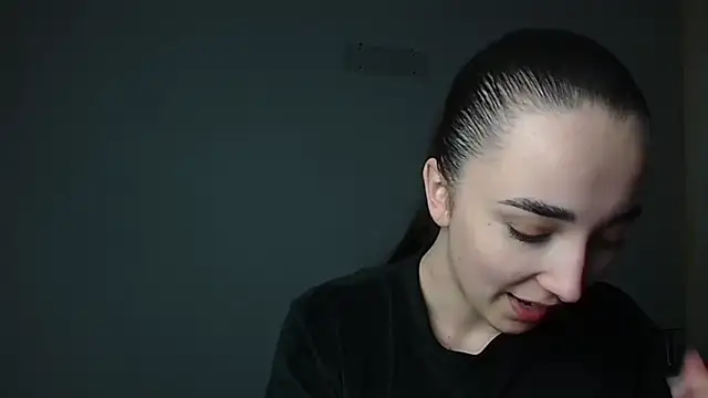 Snapshot of Eva_Gloryy chatting on March 25, 4:02 pm Eva Gloryy online show from March 25, 4:02 pm